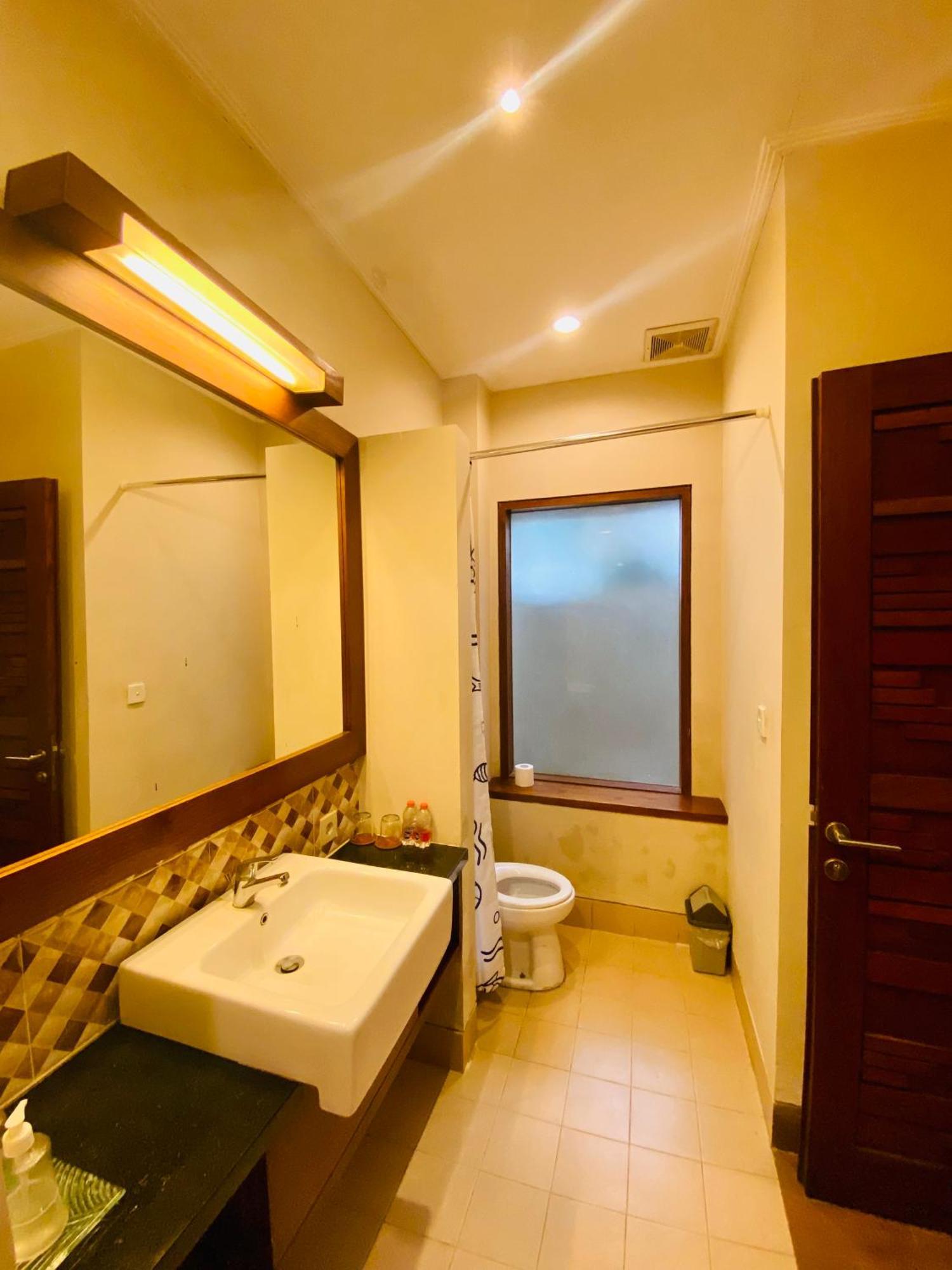 The Green Zhurga Suite Kerobokan  Exterior photo