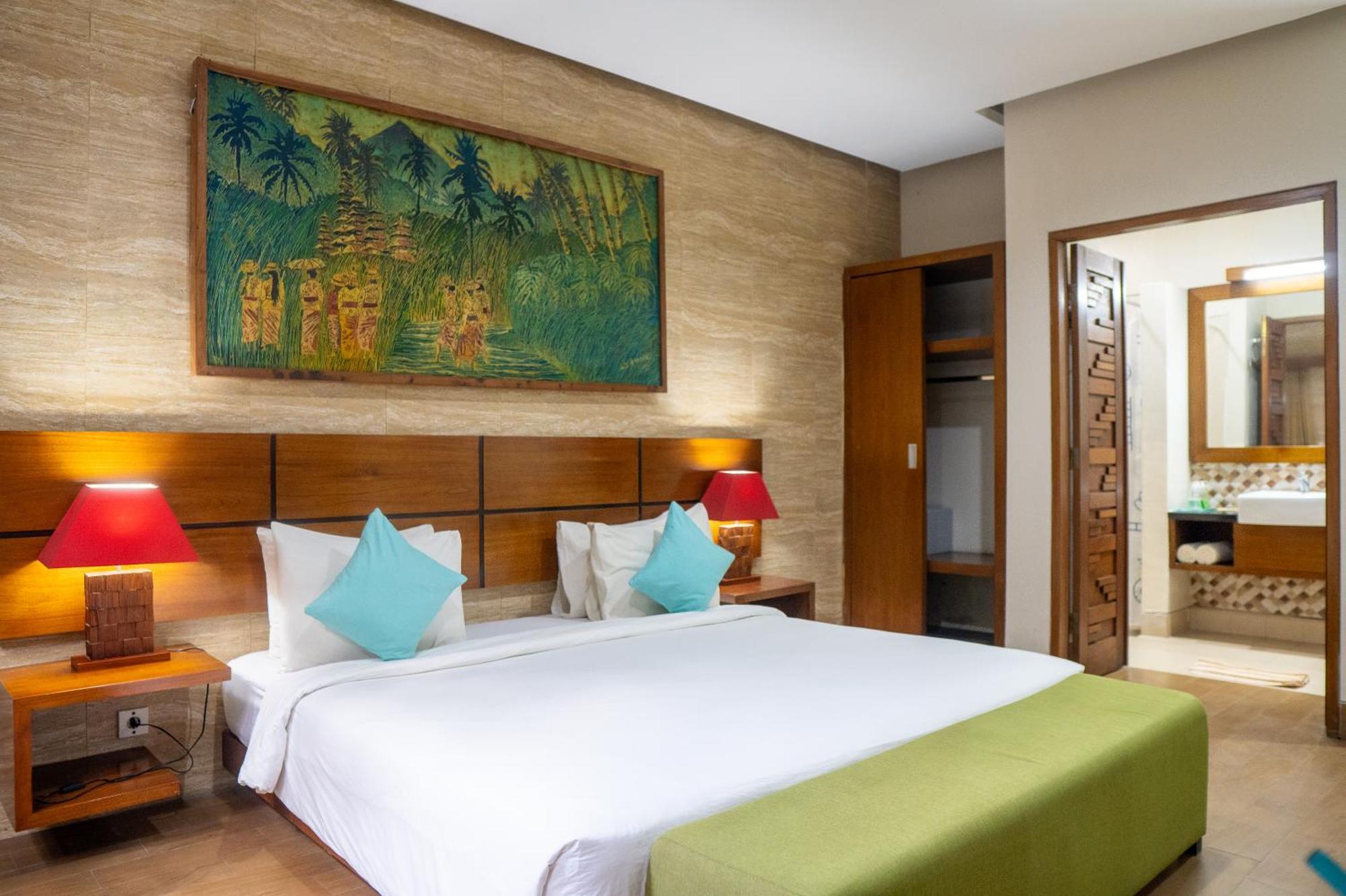 The Green Zhurga Suite Kerobokan  Exterior photo